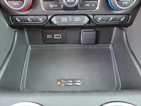 Used 2024 Chevrolet Tahoe Premier image 12