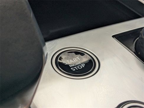 Certified 2023 Land Rover Range Rover First Edition image 25