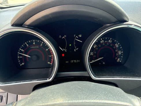 Used 2012 Toyota Highlander FWD image 13