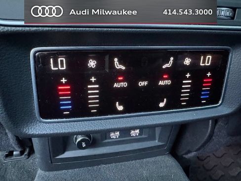Used 2020 Audi Q8 Premium Plus w/ Premium Plus Package AWD/4WD image 14