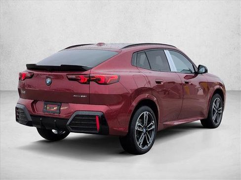 New 2026 BMW X2 xDrive28i image 2