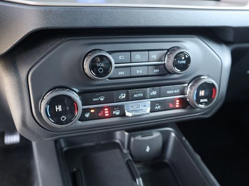 New 2025 Ford Bronco Outer Banks image 9