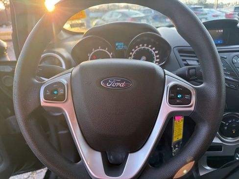 Used 2018 Ford Fiesta SE image 20