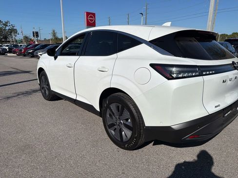 Certified 2025 Nissan Murano SL image 7