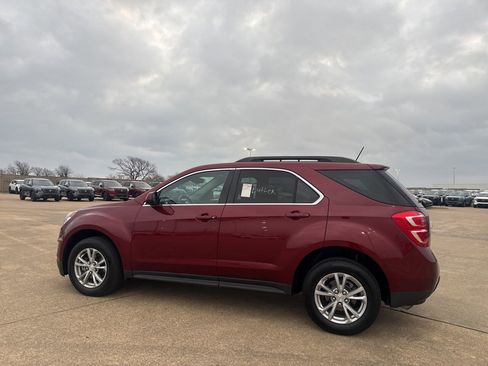 Used 2017 Chevrolet Equinox LT image 13