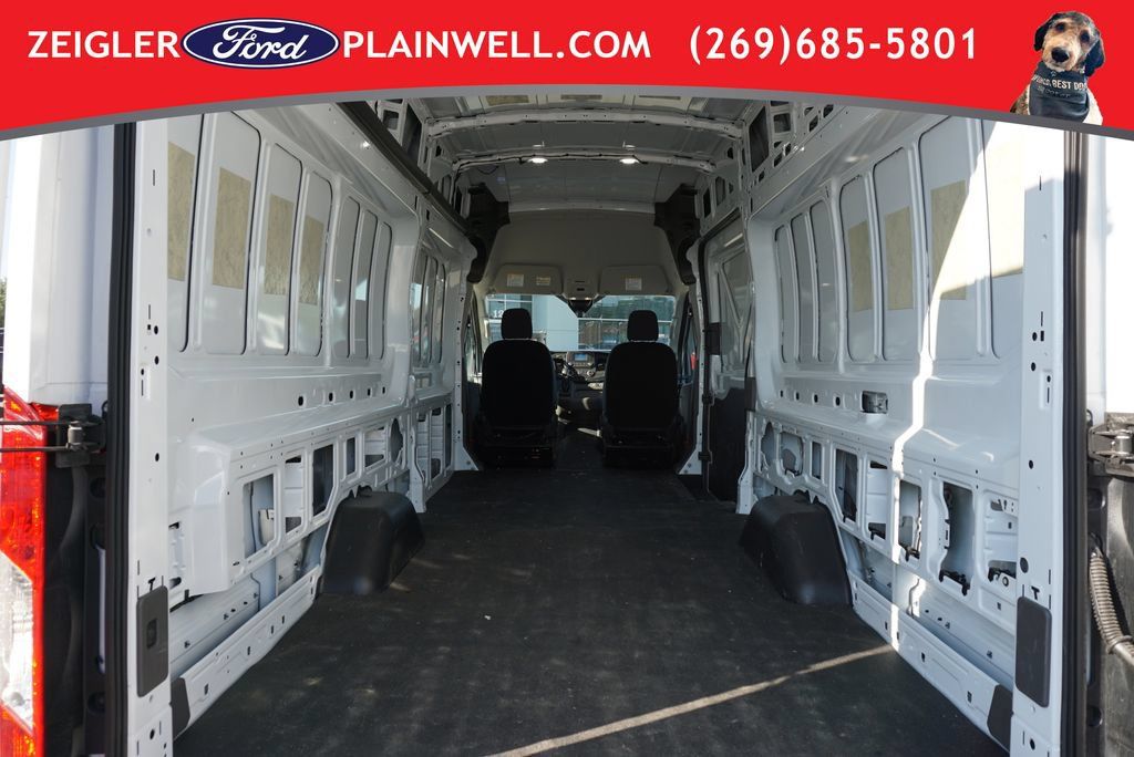 Used 2025 Ford Transit 250 148 High Roof Extended AWD image 10