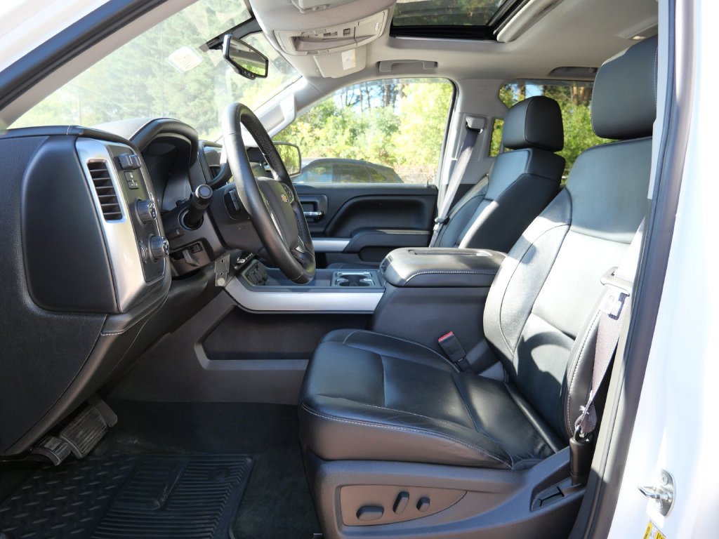 Used 2016 Chevrolet Silverado 1500 LTZ Z71 w/ LTZ Plus Package AWD/4WD image 17
