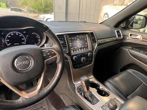 Used 2019 Jeep Grand Cherokee Limited w/ Luxury Group II AWD/4WD image 20