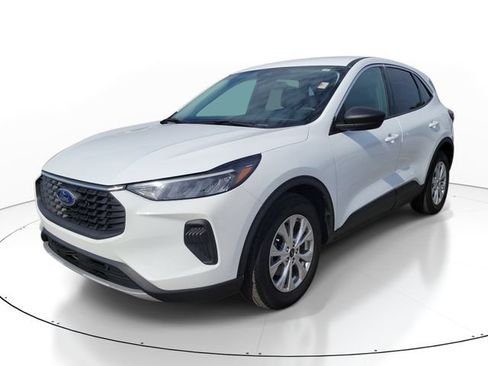 Used 2023 Ford Escape Active FWD image 4