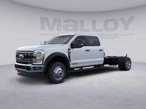 New 2026 Ford F450 XL w/ XL Chrome Package AWD/4WD image 1