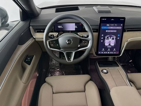 New 2025 Volvo EX90 Plus image 23