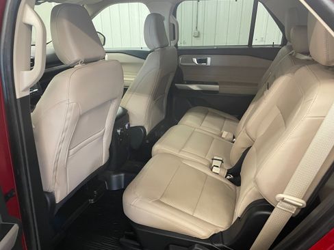 Used 2022 Ford Explorer Limited w/ Class IV Trailer Tow Package image 22