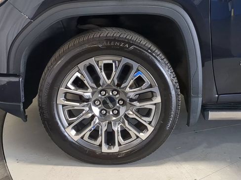 Used 2023 GMC Sierra 1500 Denali Ultimate AWD/4WD image 17