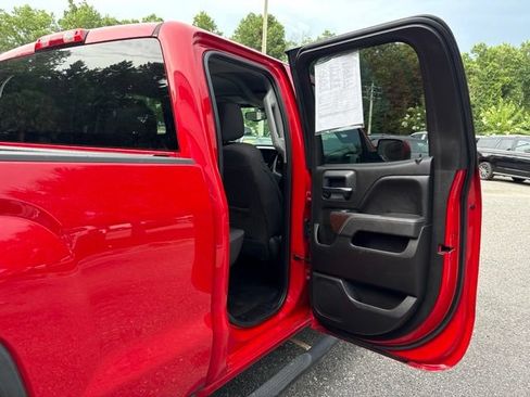 Used 2018 GMC Sierra 1500 SLE w/ SLE Value Package AWD/4WD image 29