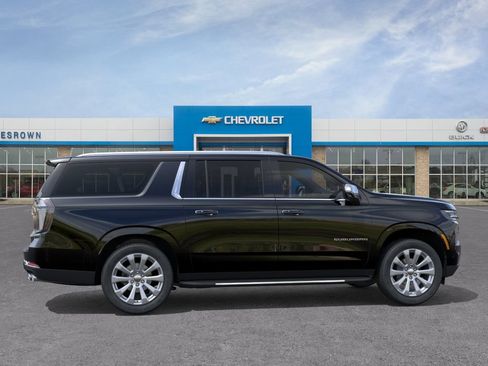 New 2026 Chevrolet Suburban Premier w/ Sun And Tow Package AWD/4WD image 5