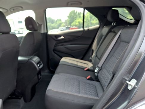 Used 2022 Chevrolet Equinox LT FWD image 19