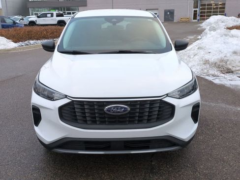 Certified 2023 Ford Escape Active image 3