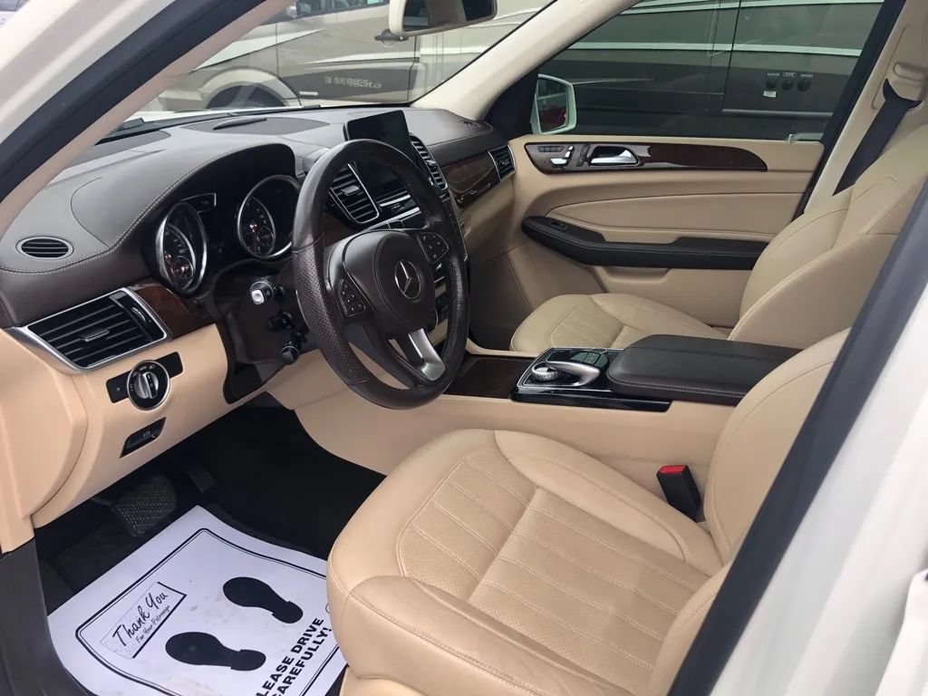 Used 2018 Mercedes-Benz GLS 450 4MATIC image 31
