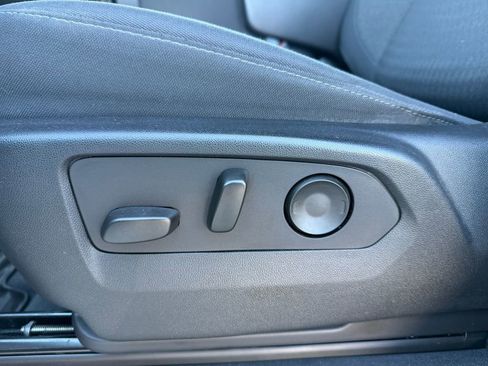 Used 2022 Chevrolet Silverado 1500 LT image 21