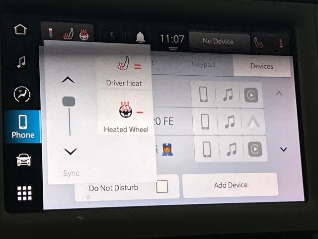Used 2022 Chrysler Voyager LX FWD image 10