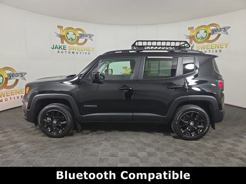 Certified 2018 Jeep Renegade Latitude w/ Cold Weather Group image 6