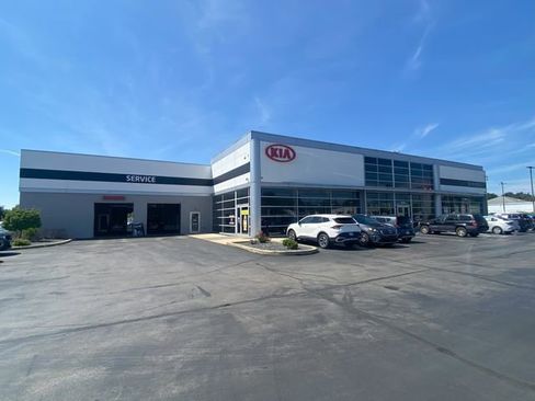 Used 2023 Kia Sportage X-Line image 2