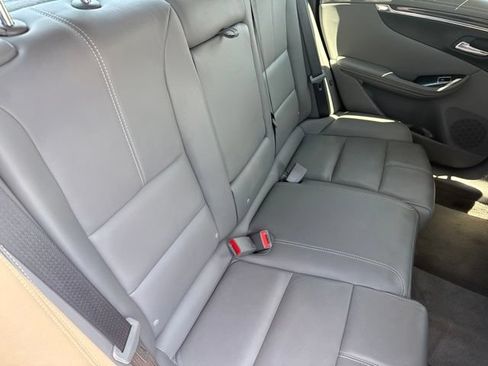 Used 2018 Chevrolet Impala LT w/ LT Leather Package FWD image 18