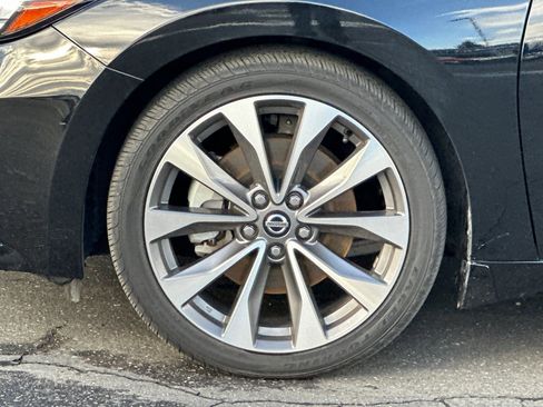 Certified 2022 Nissan Maxima Platinum w/ Sport Mat Group image 26