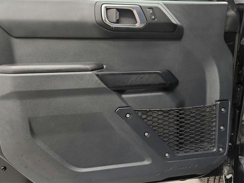 Used 2025 Ford Bronco Big Bend image 25