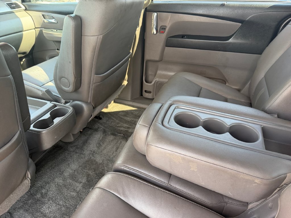 Used 2016 Honda Odyssey Touring Elite image 17