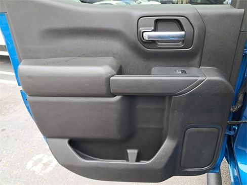 Used 2022 Chevrolet Silverado 1500 Custom image 13