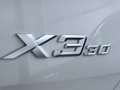 Used 2025 BMW X3 xDrive30i w/ Premium Package image 27