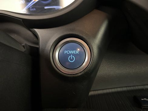 Used 2022 Toyota Sienna XSE image 14