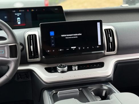 New 2027 Ford Expedition Active AWD/4WD image 26