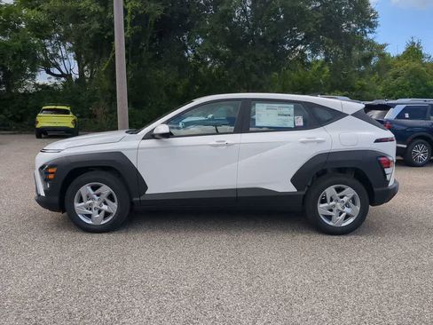New 2026 Hyundai Kona SE image 3