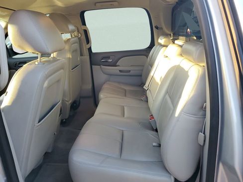 Used 2013 Chevrolet Avalanche LT w/ All-Star Edition image 21