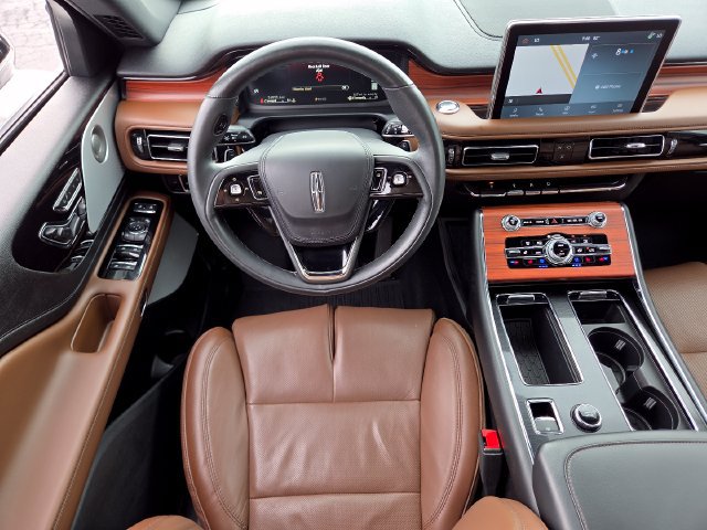 Used 2024 Lincoln Aviator Reserve w/ Equipment Group 201A AWD/4WD image 25