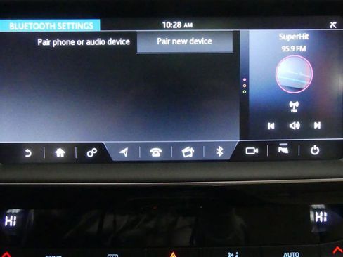 Used 2020 Jaguar F-PACE Premium image 12