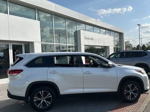 Used 2019 Toyota Highlander LE image 7