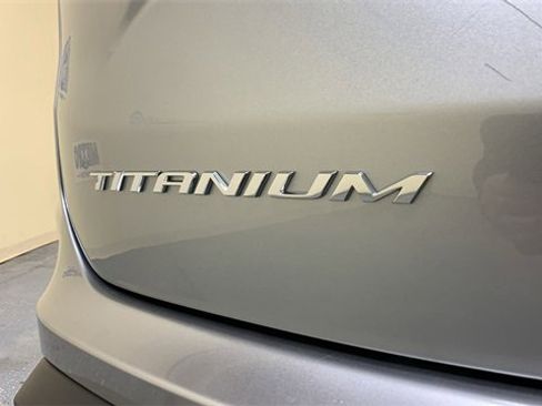 Certified 2024 Ford Edge Titanium image 18