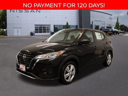 New 2025 Nissan Kicks Play S image 5