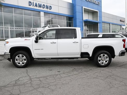 Used 2021 Chevrolet Silverado 2500 LTZ w/ LTZ Premium Package AWD/4WD image 8