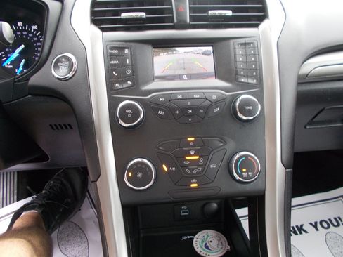 Used 2020 Ford Fusion S FWD image 17