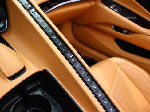 Used 2023 Chevrolet Corvette Stingray Premium Conv w/ Z51 Performance Package RWD image 26