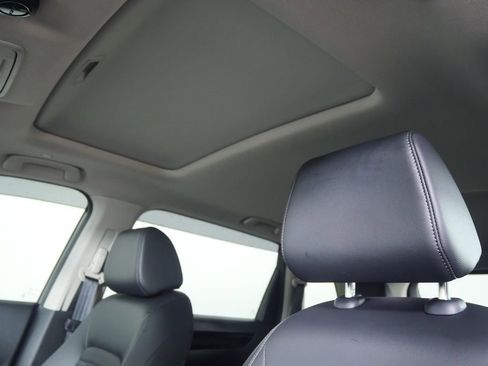 Used 2024 Honda CR-V EX-L image 12