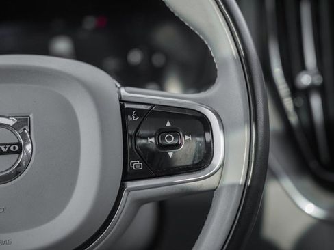 Certified 2023 Volvo XC60 B6 Ultimate w/ Protection Package Premier image 27