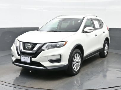 Used 2017 Nissan Rogue SV