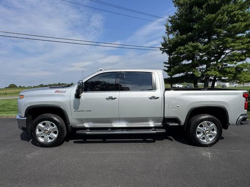 Used 2023 Chevrolet Silverado 2500 LTZ w/ LTZ Plus Package AWD/4WD image 3