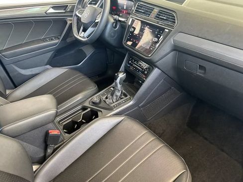 Used 2023 Volkswagen Tiguan SE R-Line AWD/4WD image 16