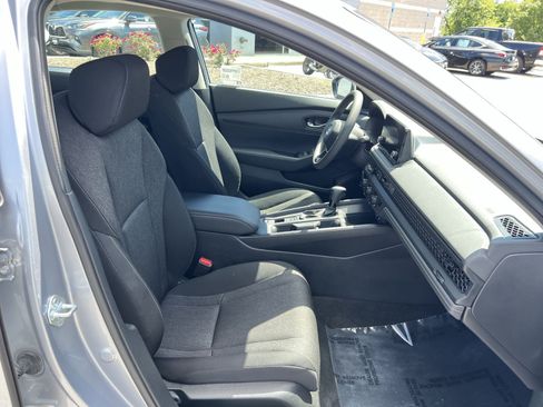 Used 2023 Honda Accord LX image 24
